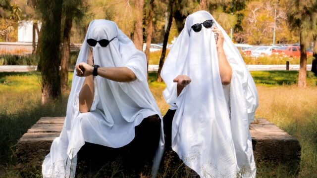 25 Creative Couples Halloween Costumes That Will Make You the Life of the Party