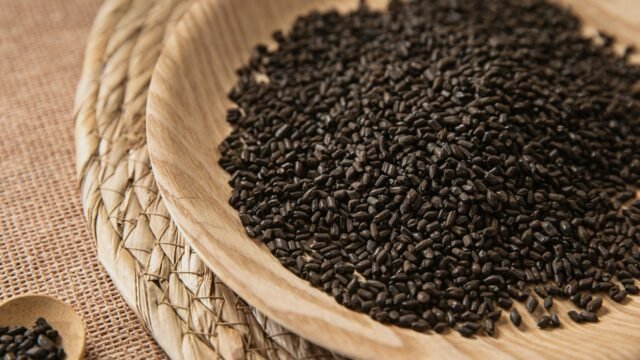 Top 12 Black Seed Oil Benefits You Should Know Before Using It